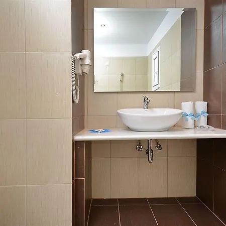 Blue Sky Apartmanhotel 2*
